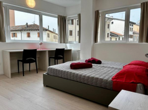 Luxury Urban Oasis Apartment in center Of Udine Udine